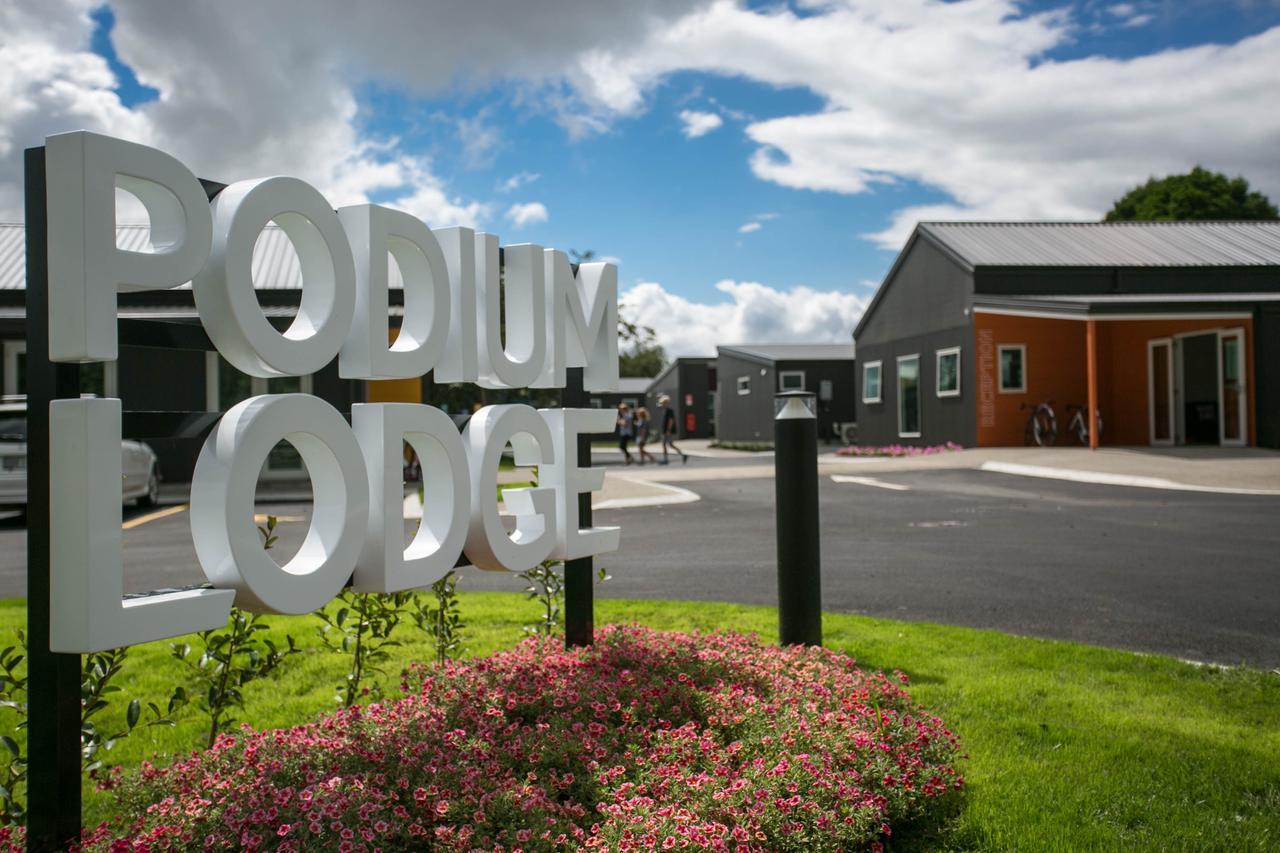 Podium Lodge Cambridge Exteriör bild